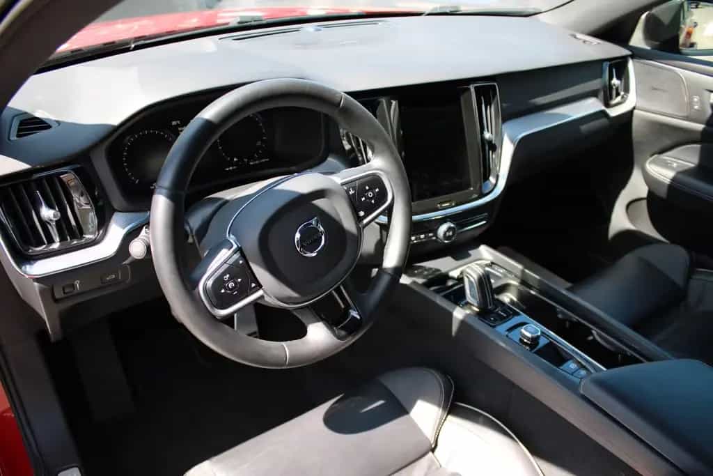 Volvo V60 Kombi R Design/LEDER/NAVI/LED//PANO/ 11/2021-photo-13