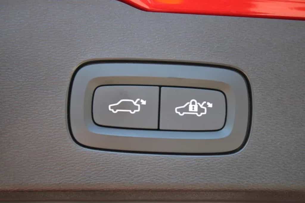 Volvo V60 Kombi R Design/LEDER/NAVI/LED//PANO/ 11/2021-photo-23