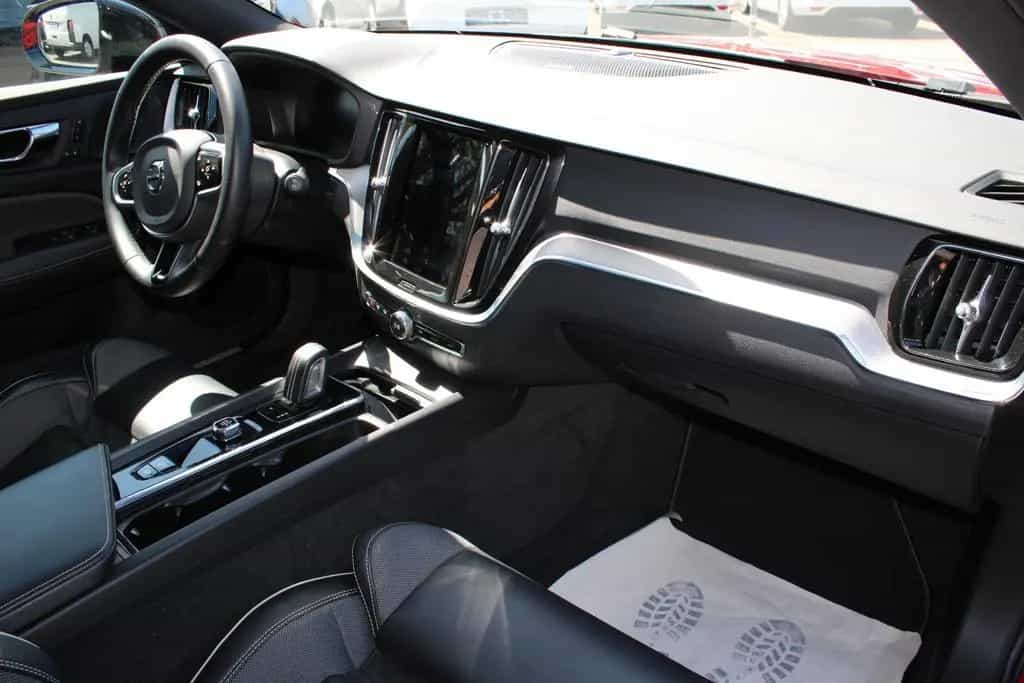 Volvo V60 Kombi R Design/LEDER/NAVI/LED//PANO/ 11/2021-photo-30