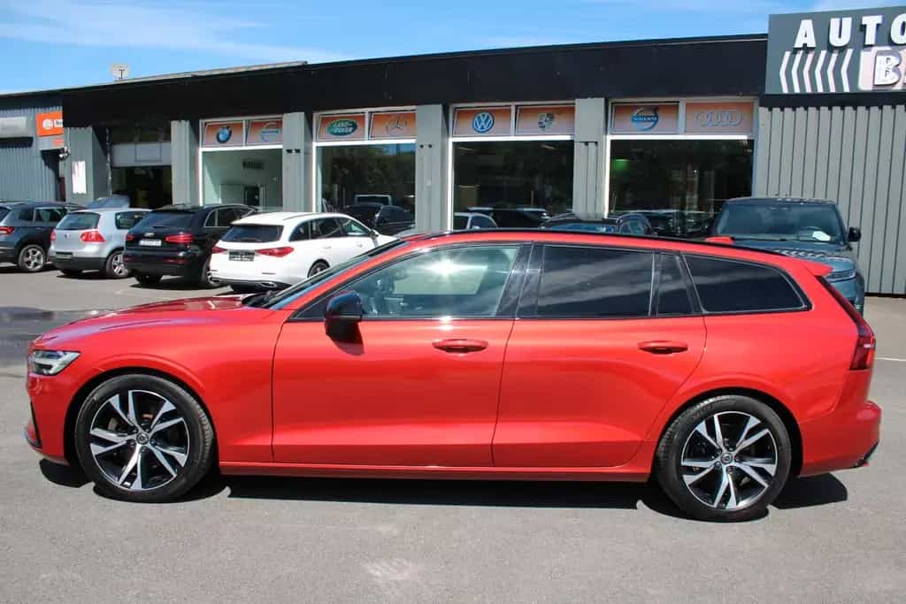 Volvo V60 Kombi R Design/LEDER/NAVI/LED//PANO/ 11/2021-photo-4