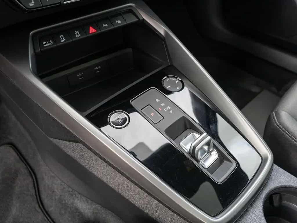 Audi A3 Sportback advanced 35TFSI NAVI LED RFK SHZ 04/2023-photo-13