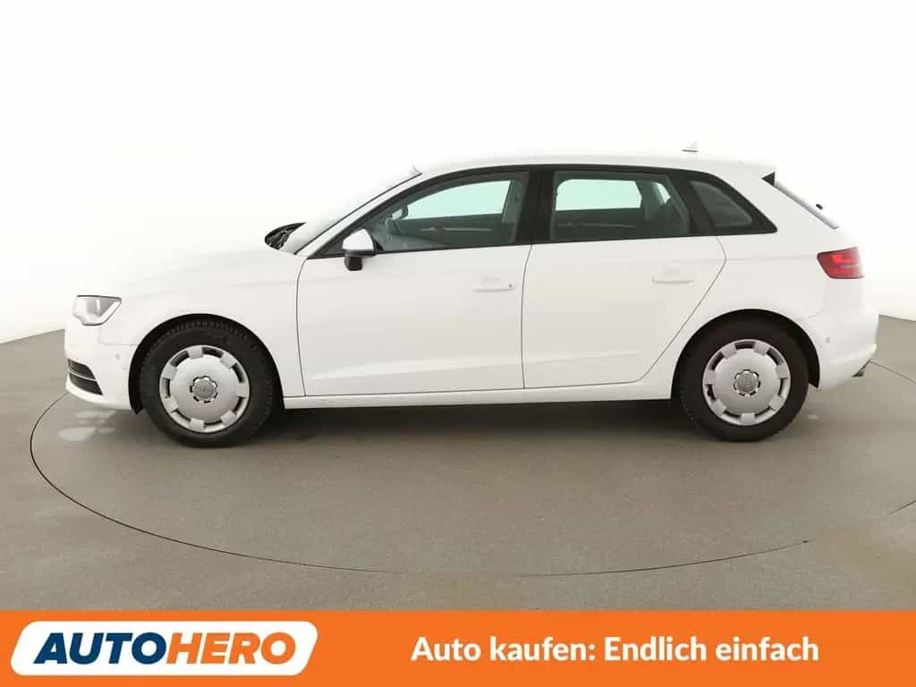 Audi A3 Sportback 1.4 TFSI ACT ultra Attraction Aut. 09/2015-photo-2