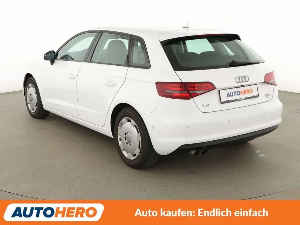Audi A3 Sportback 1.4 TFSI ACT ultra Attraction Aut. 09/2015-photo-3