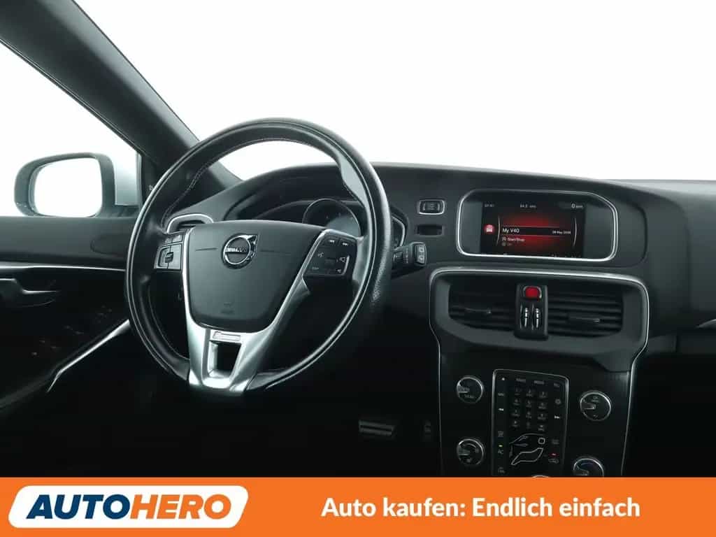 Volvo V40 2.0 T5 R-Design Aut.*NAV*ACC*CAM*PDC*SHZ*ALU 06/2017-photo-12