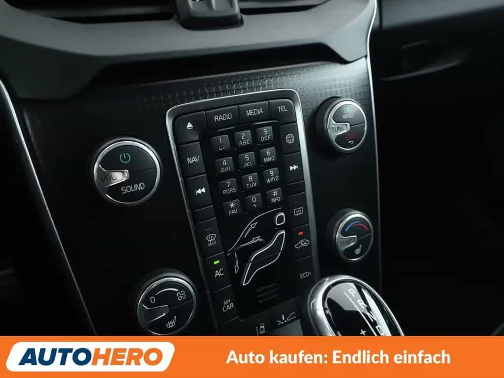 Volvo V40 2.0 T5 R-Design Aut.*NAV*ACC*CAM*PDC*SHZ*ALU 06/2017-photo-22