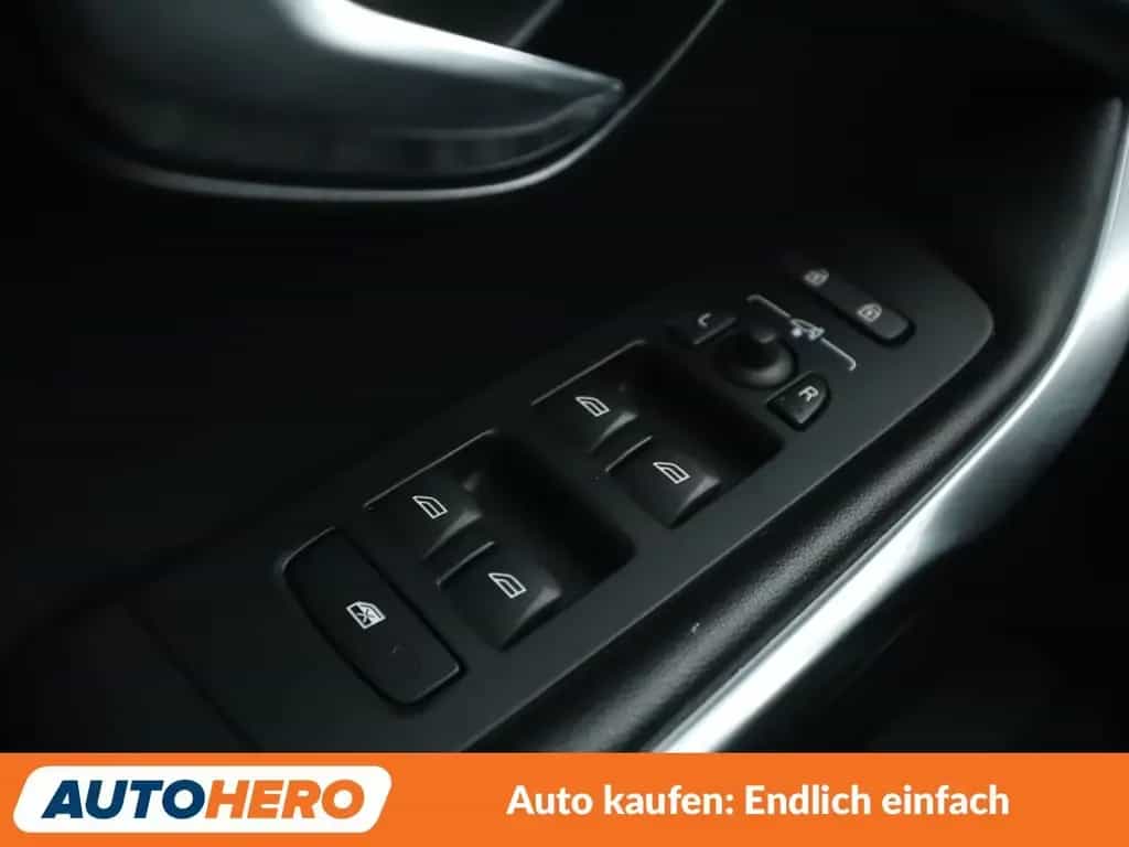 Volvo V40 2.0 T5 R-Design Aut.*NAV*ACC*CAM*PDC*SHZ*ALU 06/2017-photo-24
