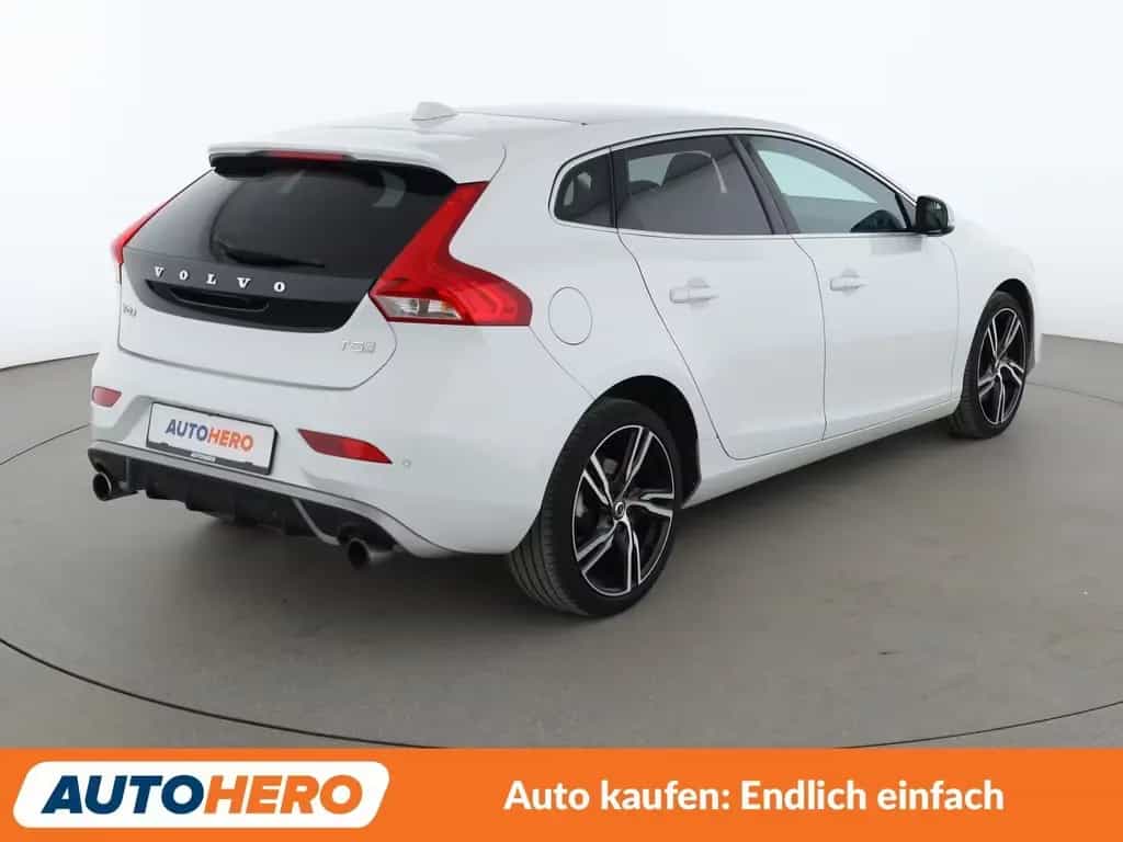 Volvo V40 2.0 T5 R-Design Aut.*NAV*ACC*CAM*PDC*SHZ*ALU 06/2017-photo-5