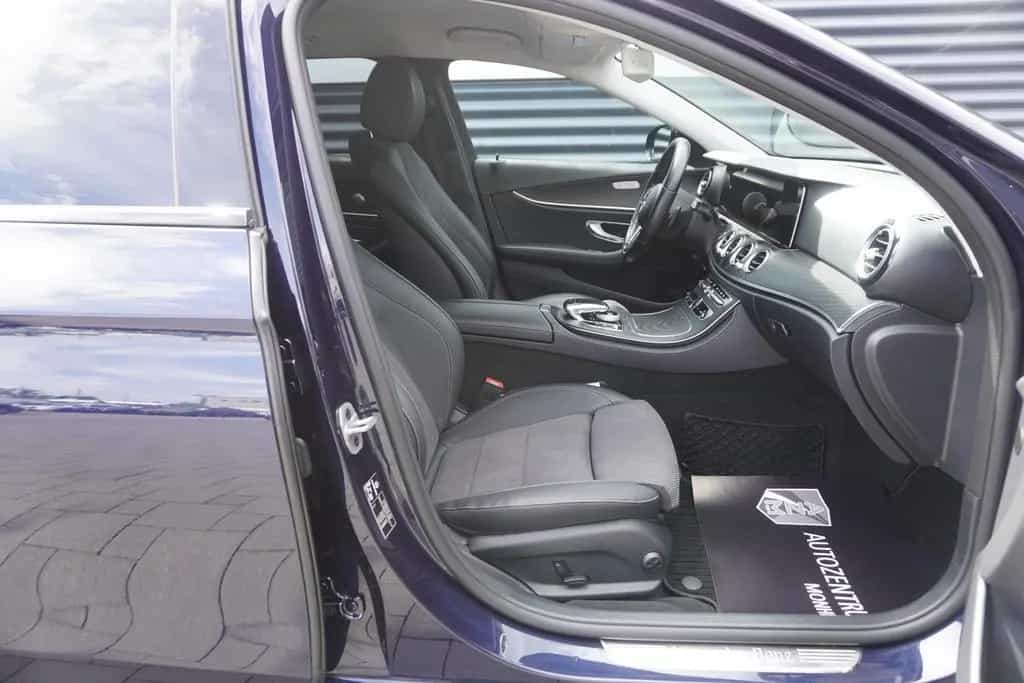 Mercedes-Benz E 400 d 4MATIC|WIDESCREEN|MULTIBEAM|BURMESTER|ACC 07/2019-photo-17
