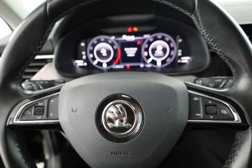 Skoda Kamiq 1.5 TSI DSG Style, AHK, Navi, LED, Kamera, 09/2020-photo-7