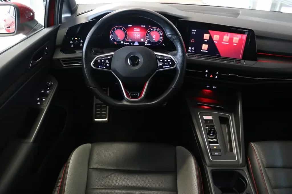 Volkswagen Golf VIII GTI Pano AHK Matrix Virtual Memory 01/2021-photo-16
