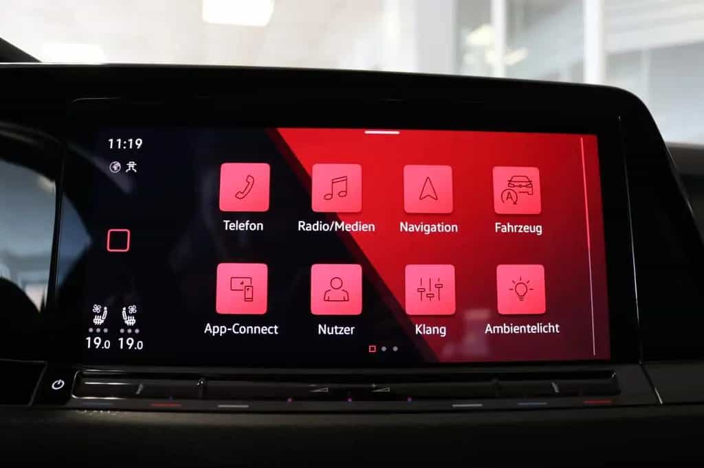 Volkswagen Golf VIII GTI Pano AHK Matrix Virtual Memory 01/2021-photo-20