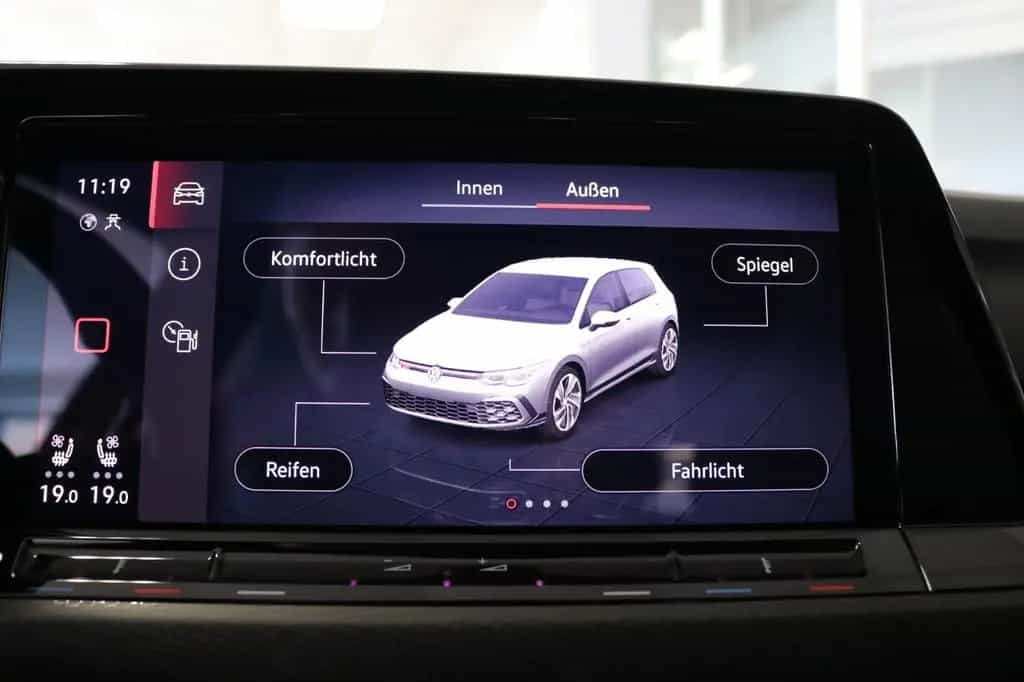 Volkswagen Golf VIII GTI Pano AHK Matrix Virtual Memory 01/2021-photo-27
