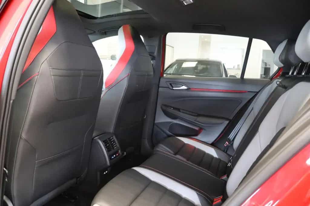 Volkswagen Golf VIII GTI Pano AHK Matrix Virtual Memory 01/2021-photo-33