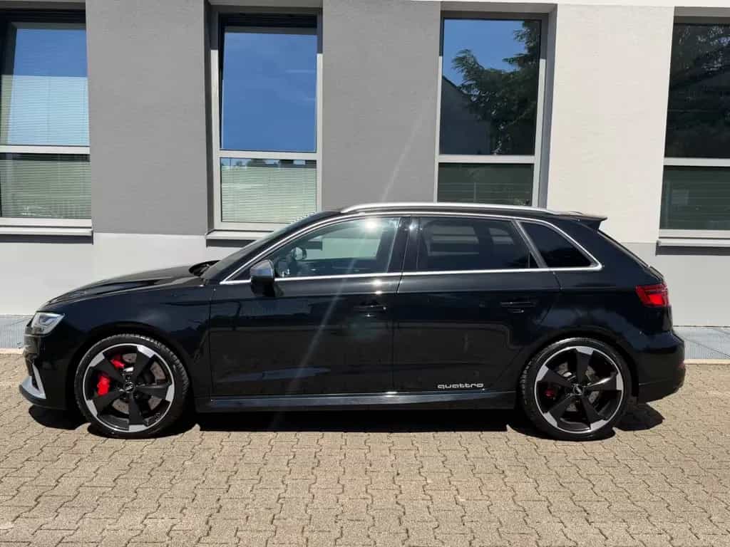 Audi RS3 Sportback Quattro *MATRIX*B&O*SPORT-AGA* 08/2019-photo-1