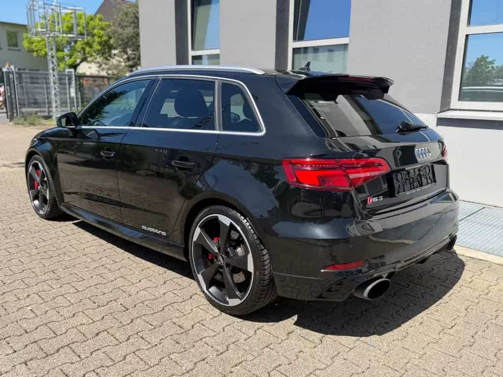 Audi RS3 Sportback Quattro *MATRIX*B&O*SPORT-AGA* 08/2019-photo-2