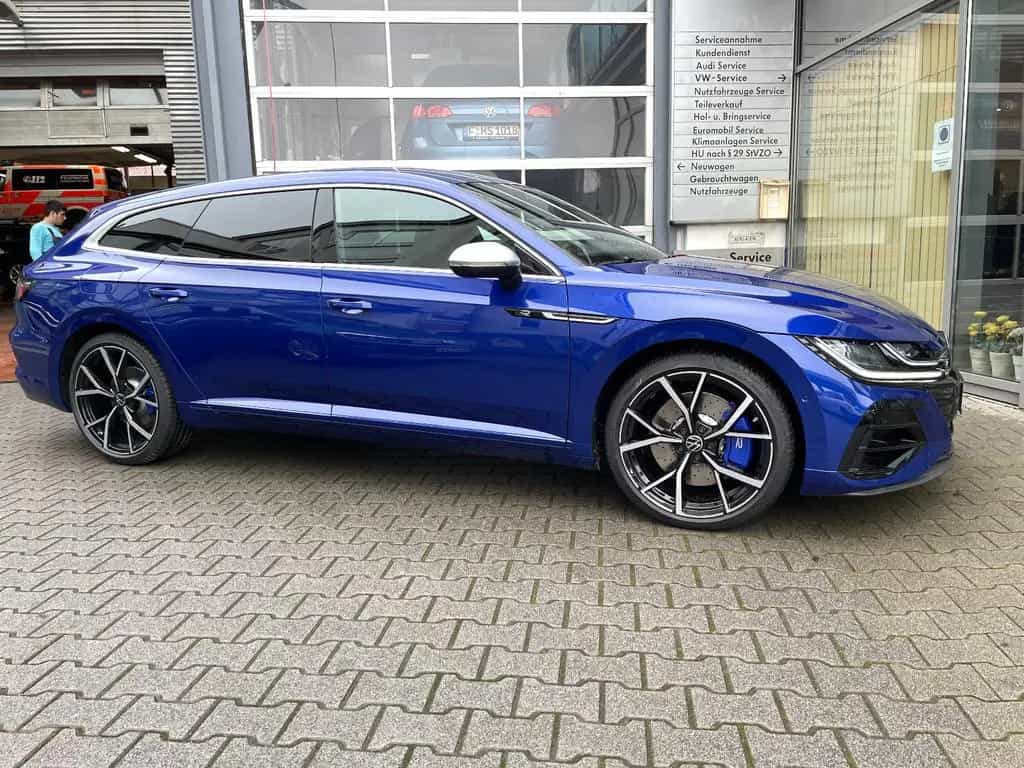 Volkswagen Arteon R Shooting Brake 2.0TSI 4MOT -AHK-Leder 12/2022-photo-9