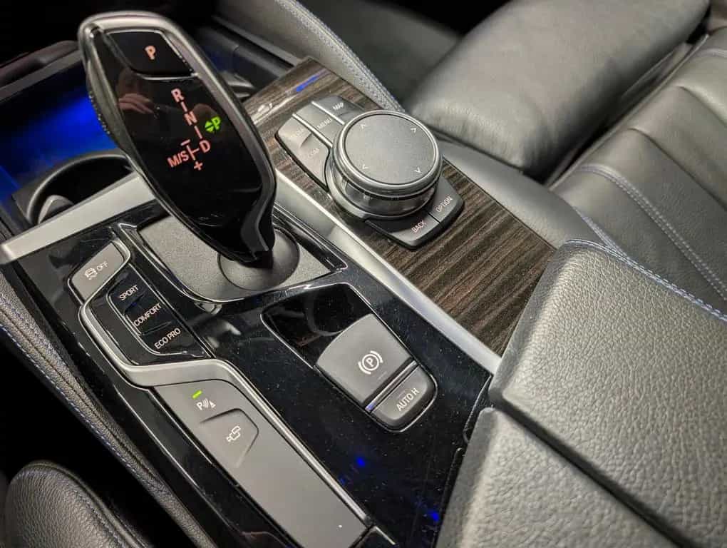 BMW 530 d Touring M-Sport LED/AHK/Leder/360°Kam/HUD 04/2019-photo-17