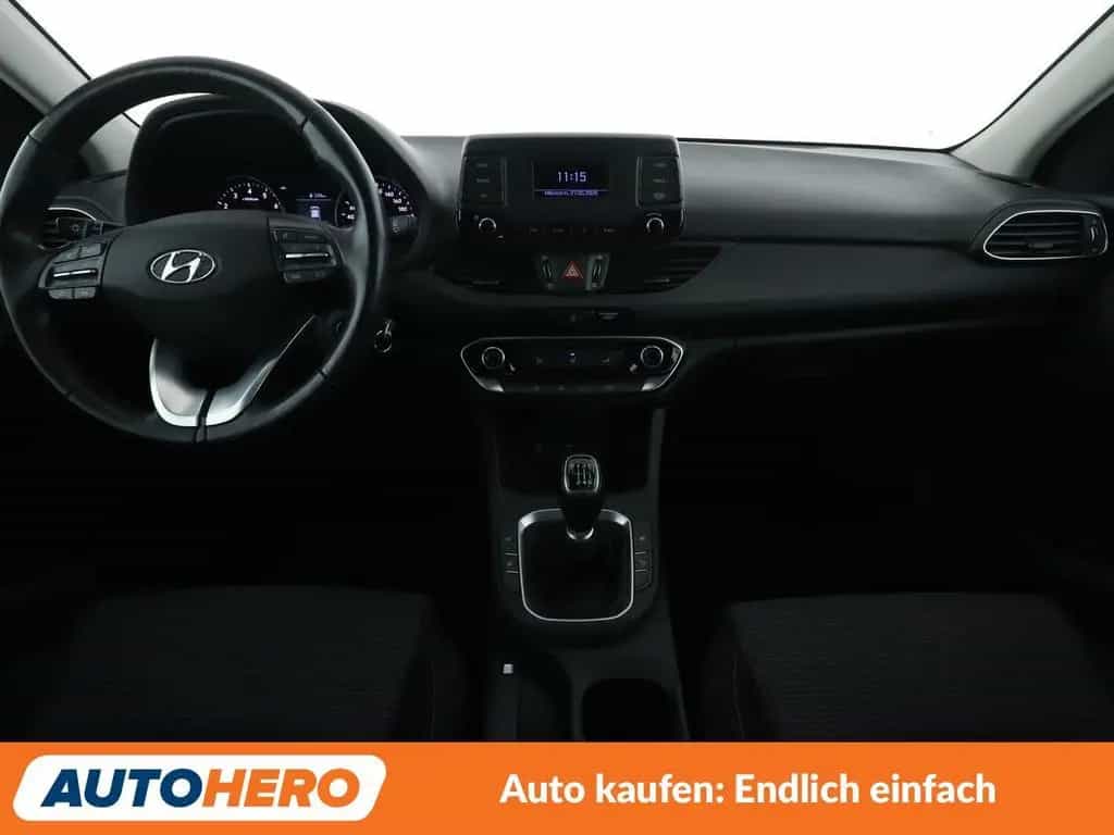 Hyundai i30 1.0 T-GDI Edition 30*TEMPO*PDC*SHZ*KLIMA* 02/2021-photo-11
