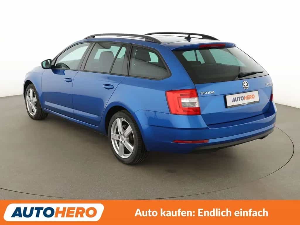 Skoda Octavia 1.5 TSI ACT Ambition Aut.*TEMPO*PDC*SHZ* 11/2017-photo-3