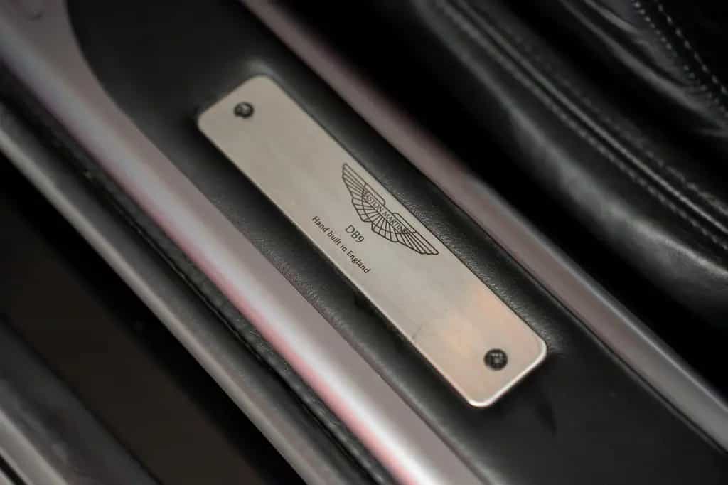 Aston Martin DB9 5.9 Touchtronic 07/2005-photo-18