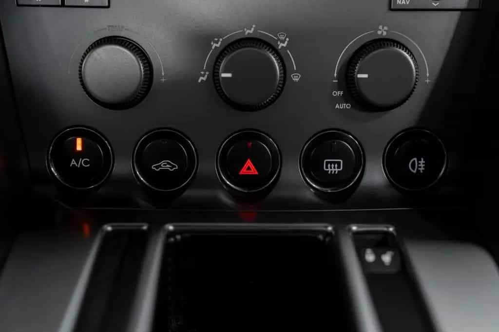 Aston Martin DB9 5.9 Touchtronic 07/2005-photo-26