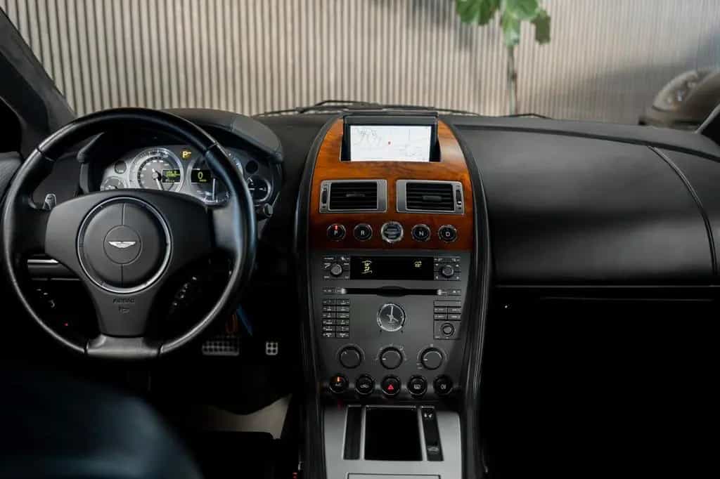 Aston Martin DB9 5.9 Touchtronic 07/2005-photo-31