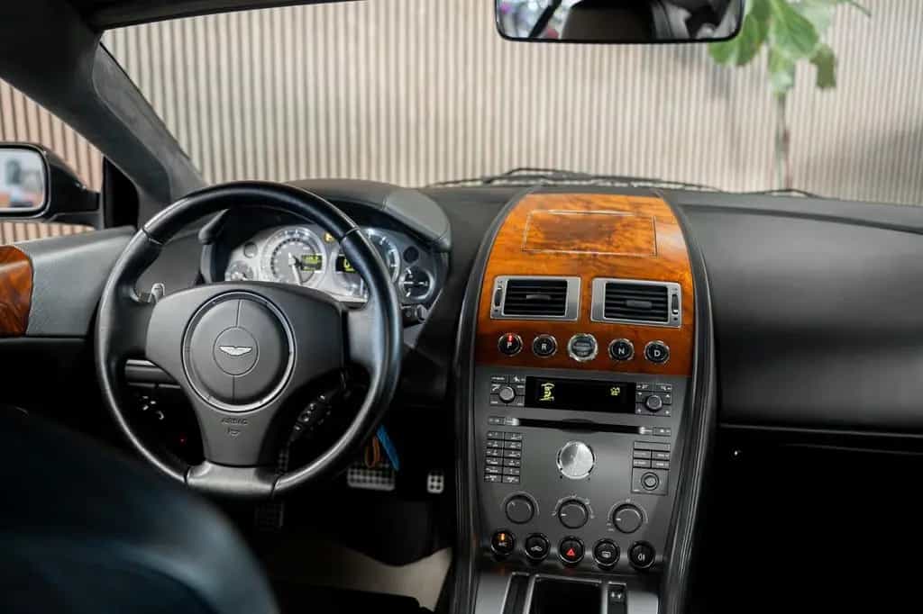 Aston Martin DB9 5.9 Touchtronic 07/2005-photo-33