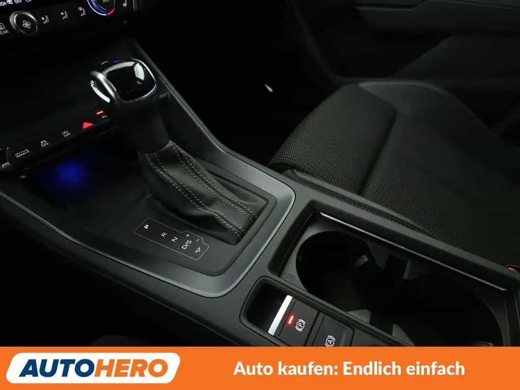 Audi Q3 Sportback 40 TFSI quattro S line Aut.*NAVI* 10/2020-photo-24