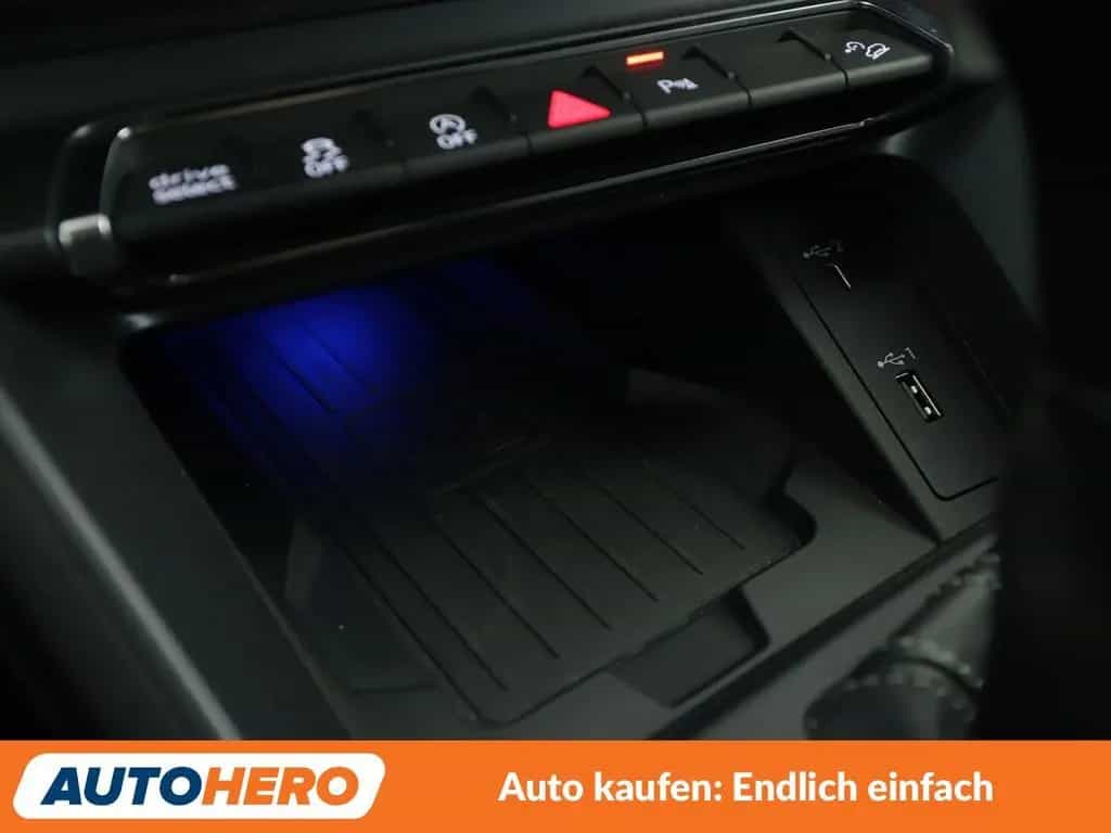 Audi Q3 Sportback 40 TFSI quattro S line Aut.*NAVI* 10/2020-photo-32