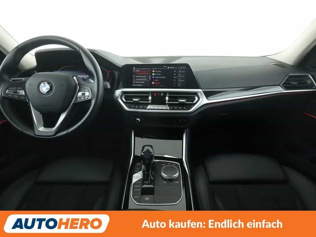 BMW 320 3er 320i Aut.*NAV*ACC*CAM*PDC*SHZ*AHK*ALU*KLIMA 12/2020-photo-11