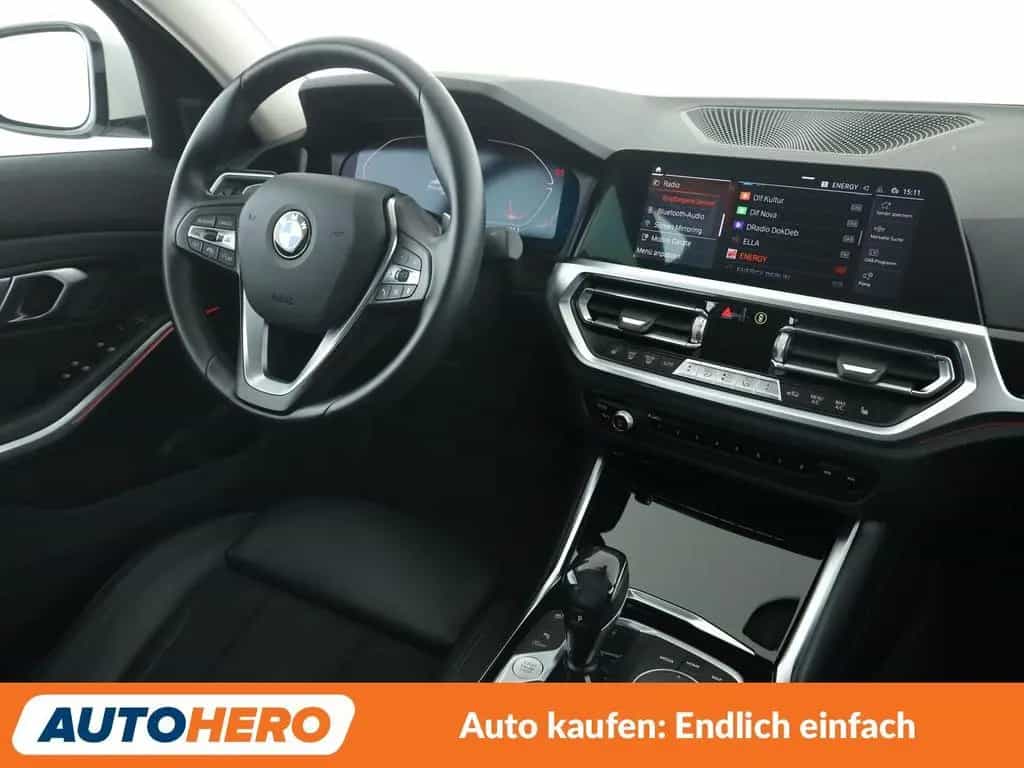 BMW 320 3er 320i Aut.*NAV*ACC*CAM*PDC*SHZ*AHK*ALU*KLIMA 12/2020-photo-12