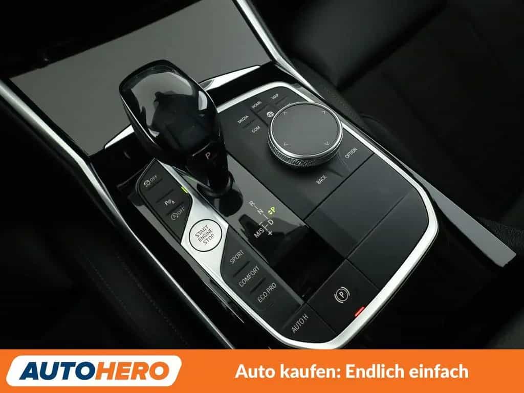 BMW 320 3er 320i Aut.*NAV*ACC*CAM*PDC*SHZ*AHK*ALU*KLIMA 12/2020-photo-26