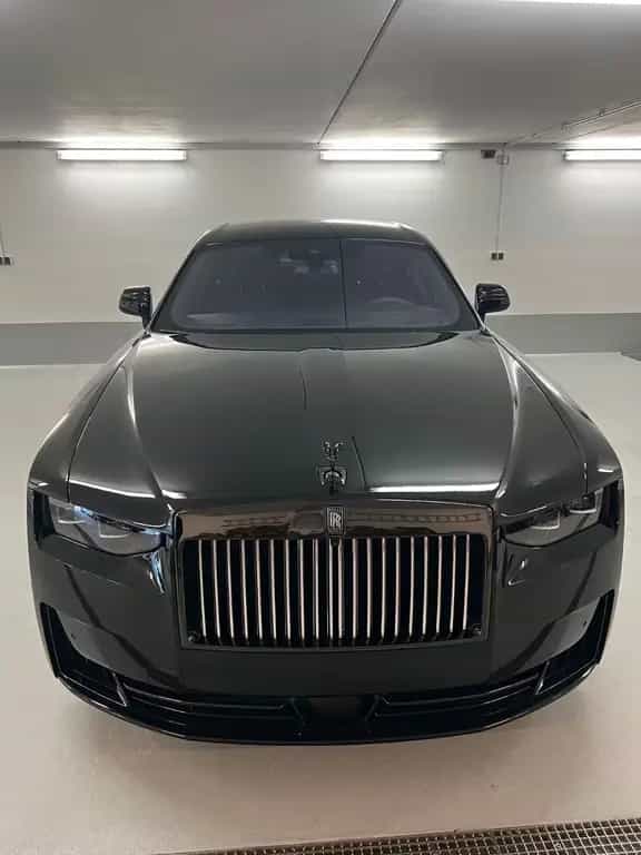 Rolls-Royce Ghost Black Badge - 05/2026-photo-0