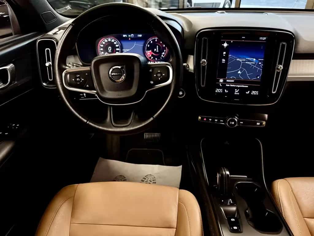 Volvo XC40 2.0 T5 AWD AUT LEDER NAVI LED CAM SHZ PDC 05/2018-photo-11