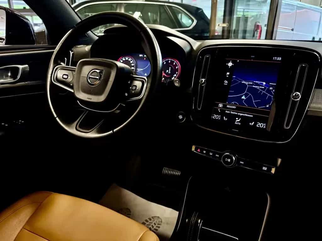 Volvo XC40 2.0 T5 AWD AUT LEDER NAVI LED CAM SHZ PDC 05/2018-photo-15