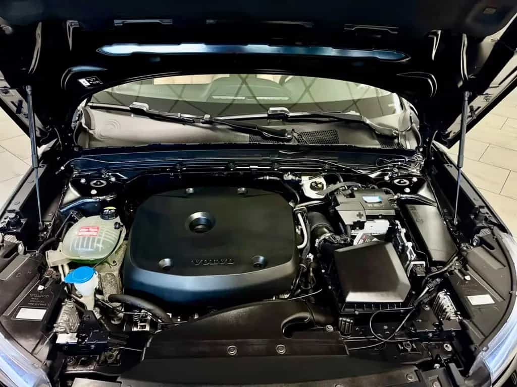 Volvo XC40 2.0 T5 AWD AUT LEDER NAVI LED CAM SHZ PDC 05/2018-photo-29