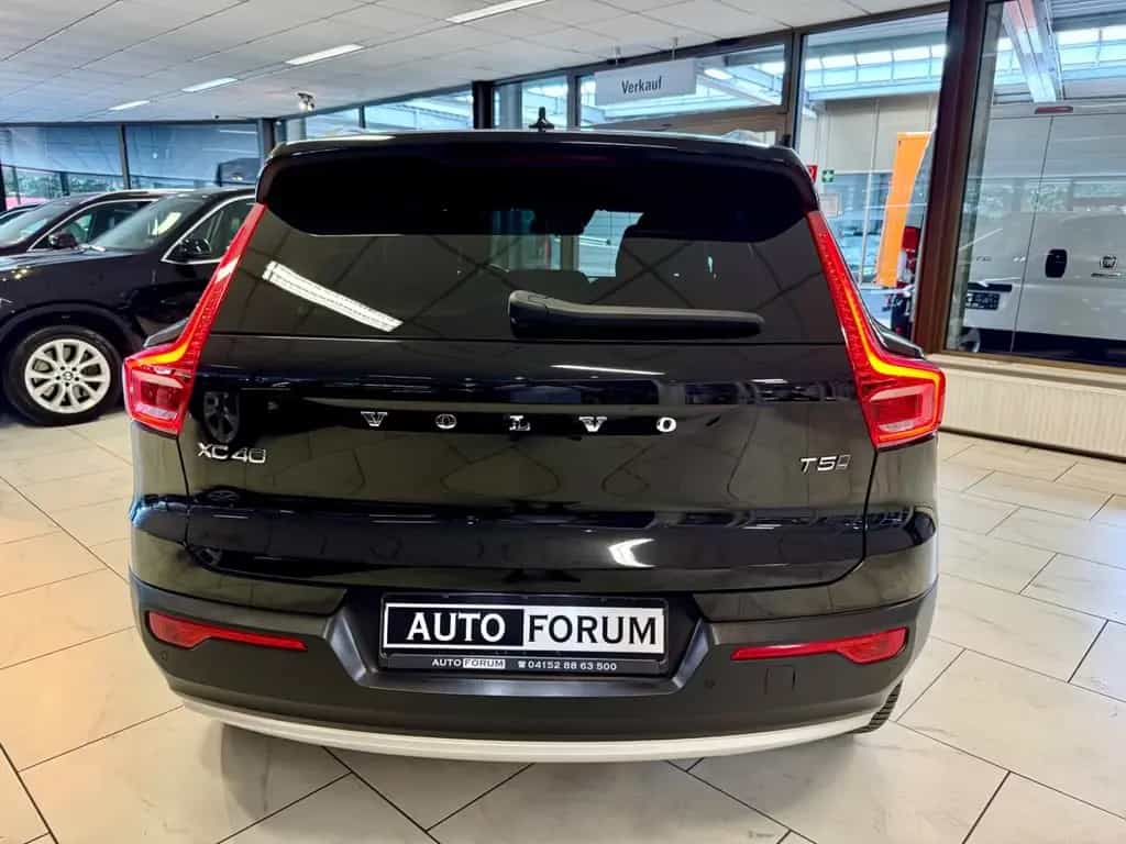 Volvo XC40 2.0 T5 AWD AUT LEDER NAVI LED CAM SHZ PDC 05/2018-photo-6