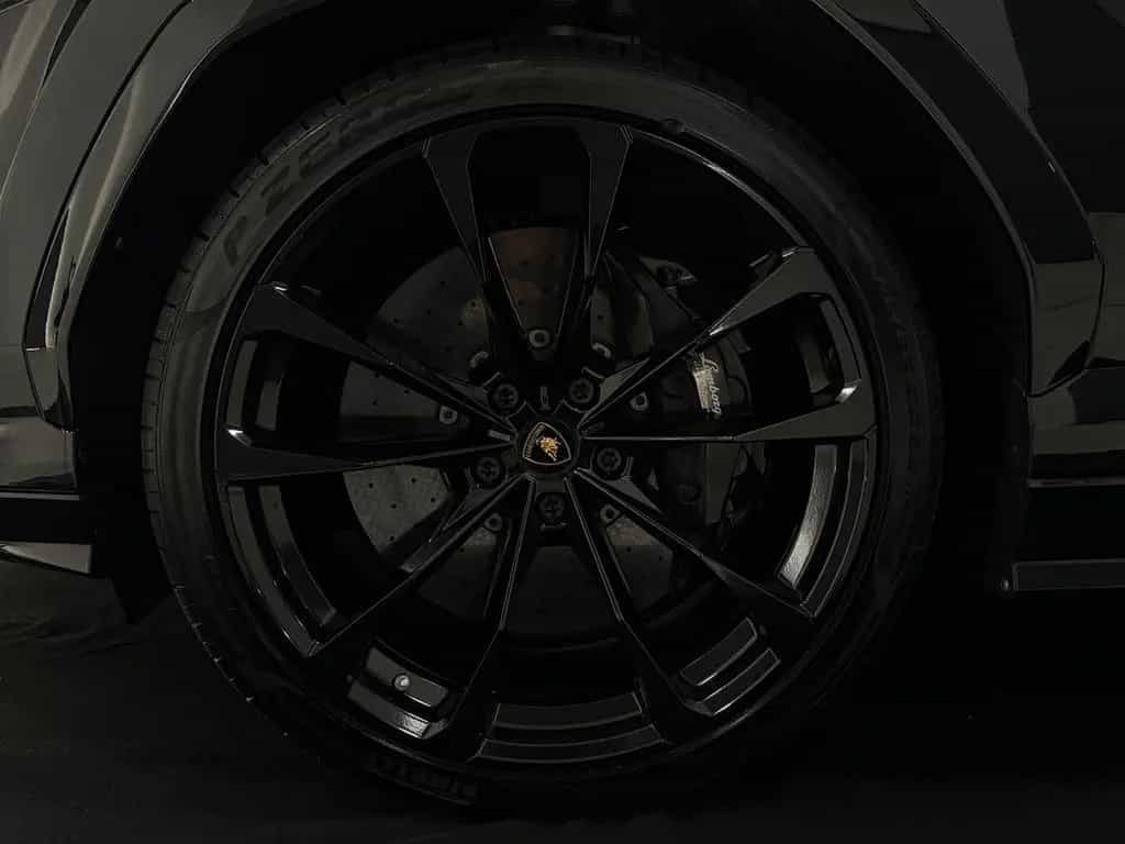 Lamborghini Urus 4.0 V8*STYLE*PANO*HUD*B&O*360*SOFTCLOSE* 09/2019-photo-11