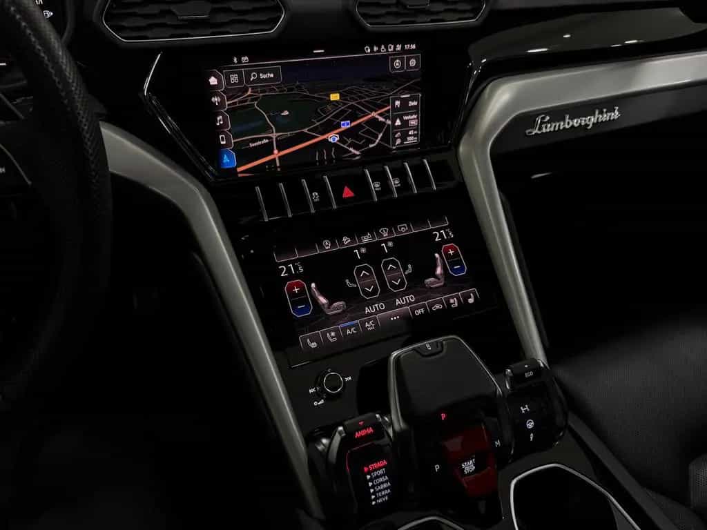 Lamborghini Urus 4.0 V8*STYLE*PANO*HUD*B&O*360*SOFTCLOSE* 09/2019-photo-33