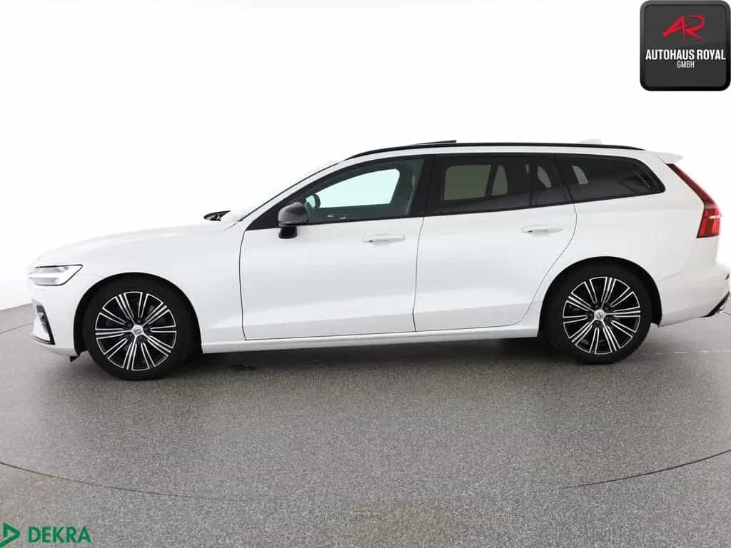 Volvo V60 T5 R DESIGN PANO,HEADUP,KEYLESS,ACC,KAMERA 08/2020-photo-1