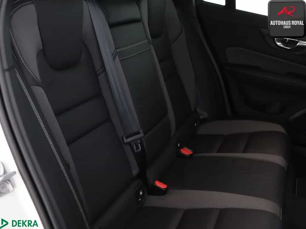 Volvo V60 T5 R DESIGN PANO,HEADUP,KEYLESS,ACC,KAMERA 08/2020-photo-11