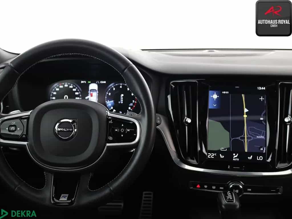 Volvo V60 T5 R DESIGN PANO,HEADUP,KEYLESS,ACC,KAMERA 08/2020-photo-15