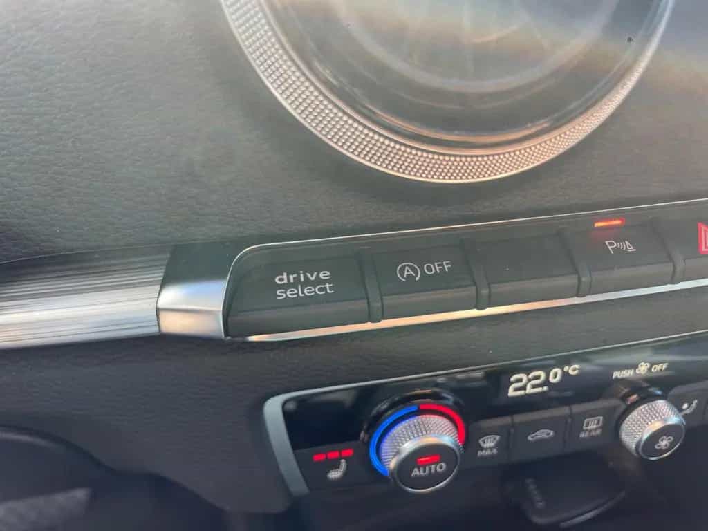 Audi A3 35 TDI S tronic sport Sportback APPLE/LED/GAR 07/2019-photo-19