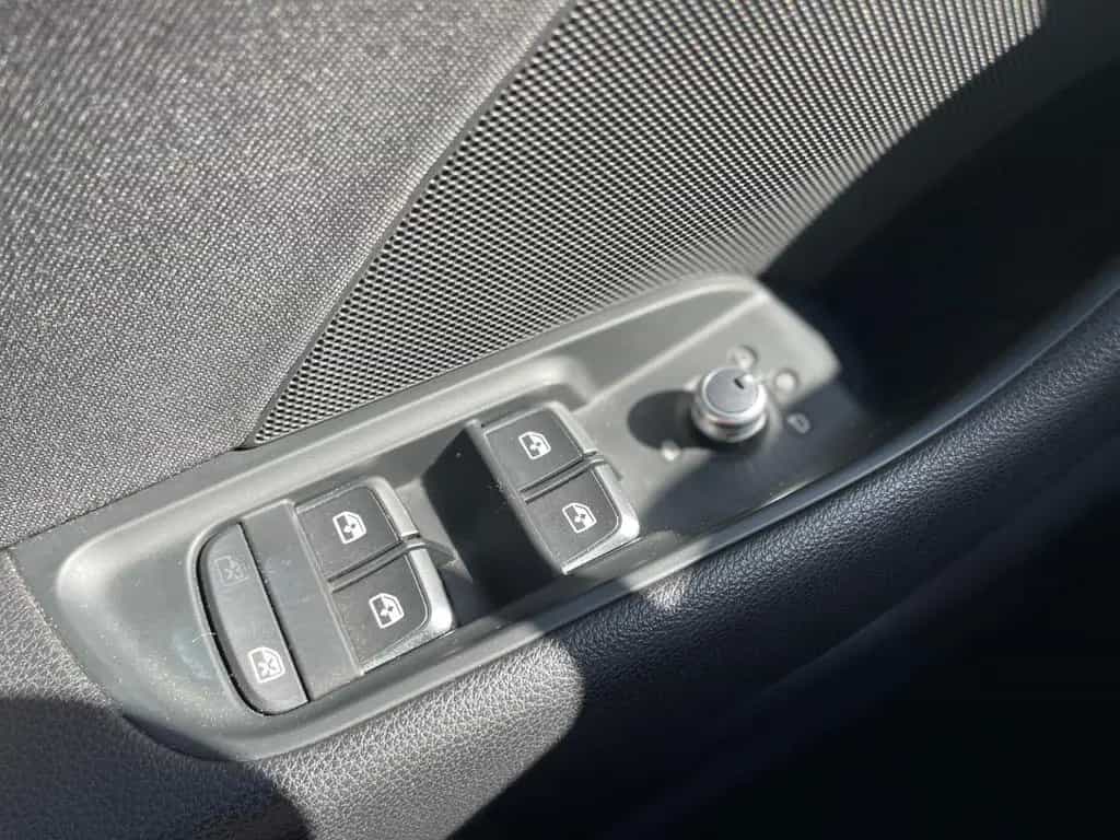 Audi A3 35 TDI S tronic sport Sportback APPLE/LED/GAR 07/2019-photo-24