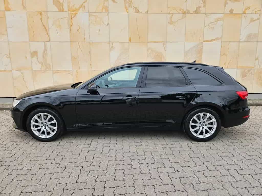 Audi A4 Avant 2.0 TFSI ultra S tronic *NAVI*SHZ*PDC* 04/2018-photo-3