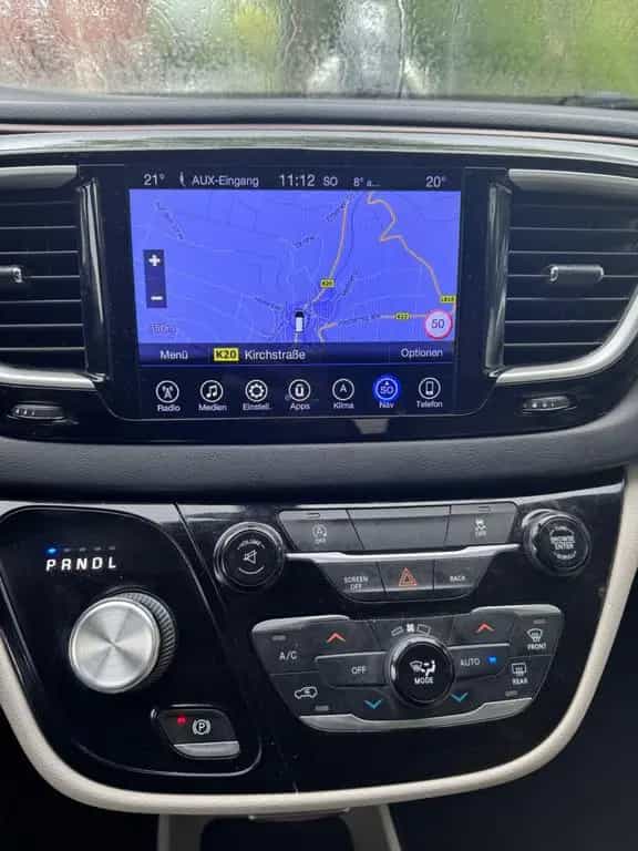Chrysler Pacifica 02/2019-photo-11