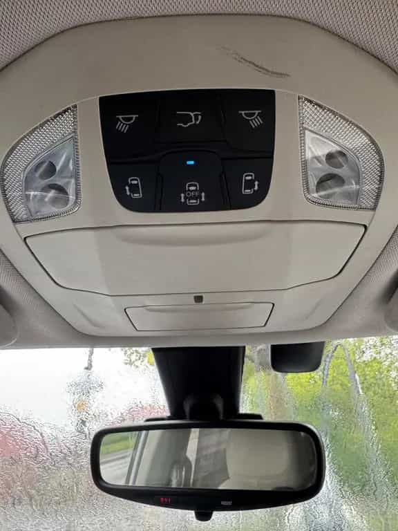Chrysler Pacifica 02/2019-photo-12