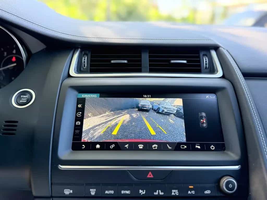 Jaguar E-Pace E-PACE R-Dynamic S AWD/12 Monate Garantie 11/2018-photo-32