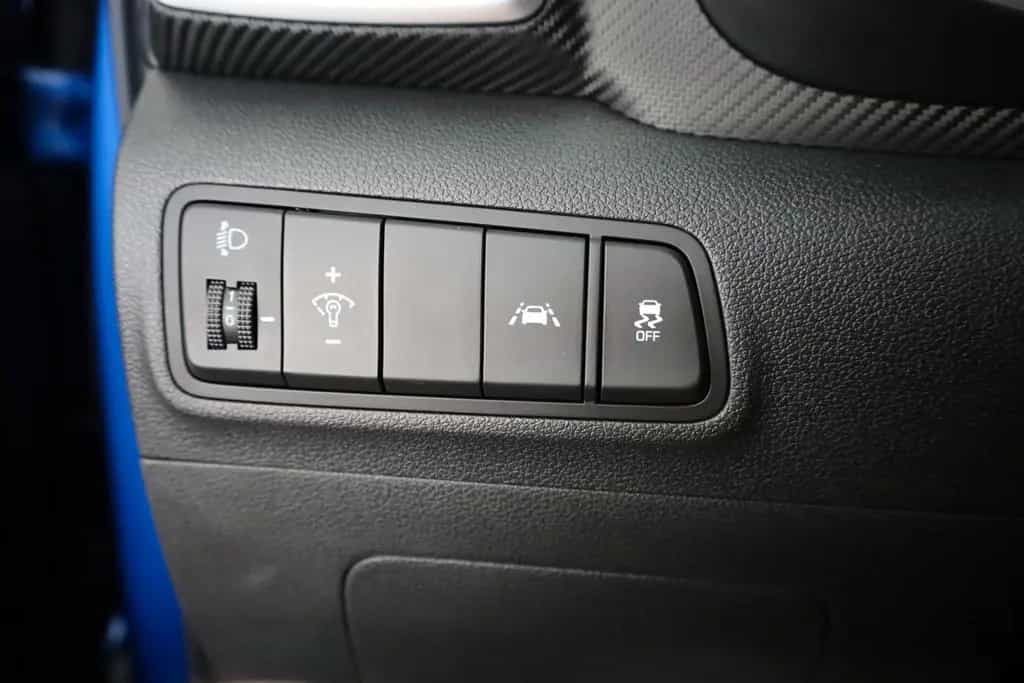 Hyundai TUCSON Advantage 2WD Navi,LED,SH,Kamera,SR+WR 12/2020-photo-16