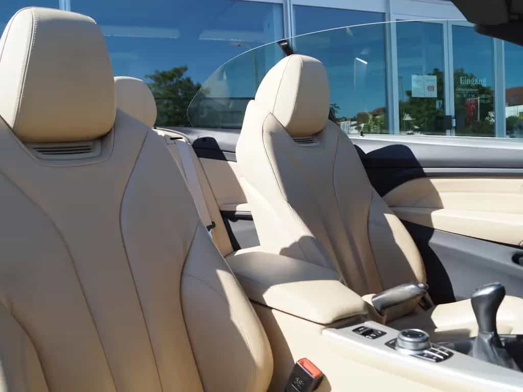 BMW 420 i Cabrio * Navi * Leder * AHK * HUD * 1.Hd. 05/2017-photo-8